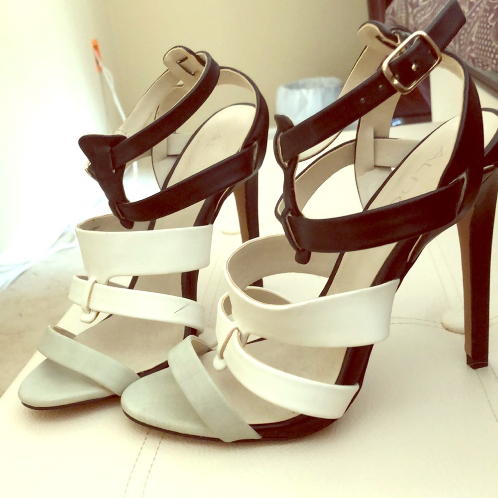 Aldo Heels Size U.S. 7.5